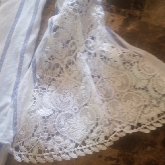 Tunic - Picture 2 of 4